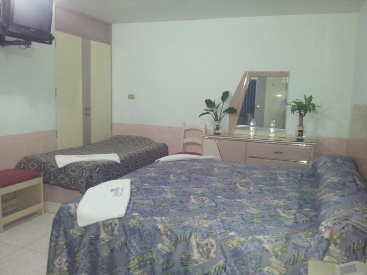Hotel Diamante Inn Uriangato 외부 사진