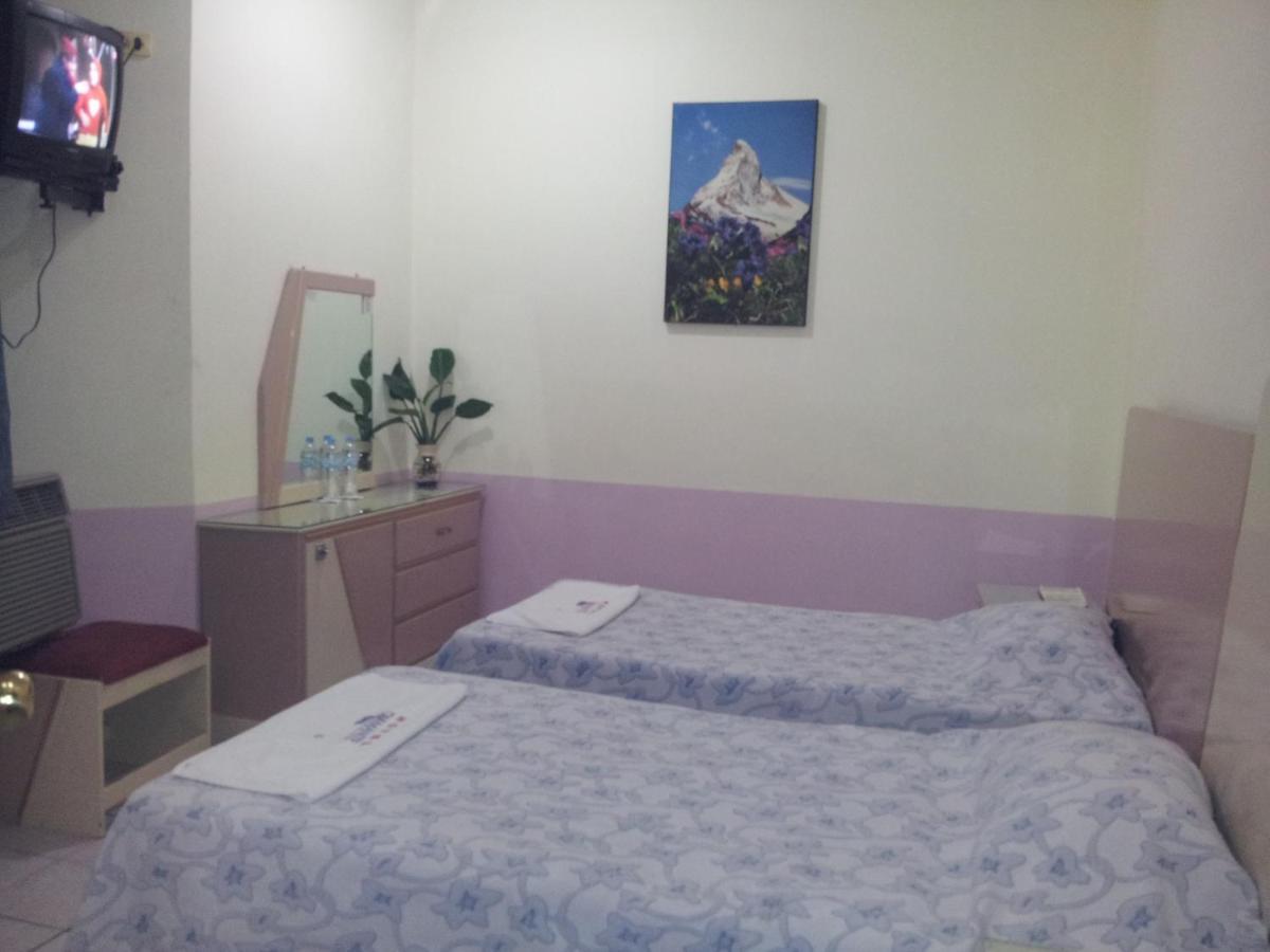 Hotel Diamante Inn Uriangato 외부 사진