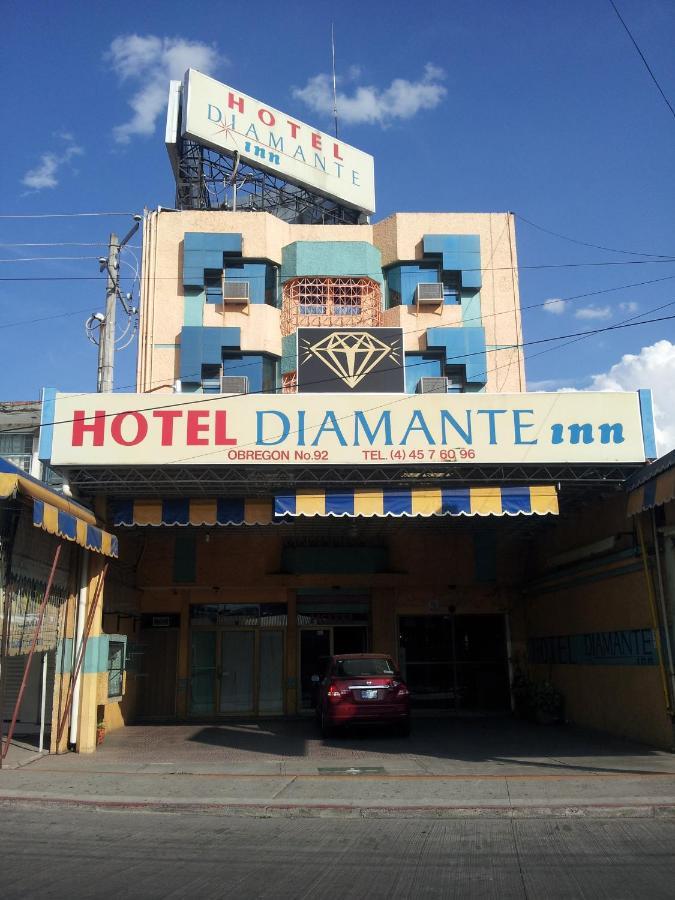 Hotel Diamante Inn Uriangato 외부 사진